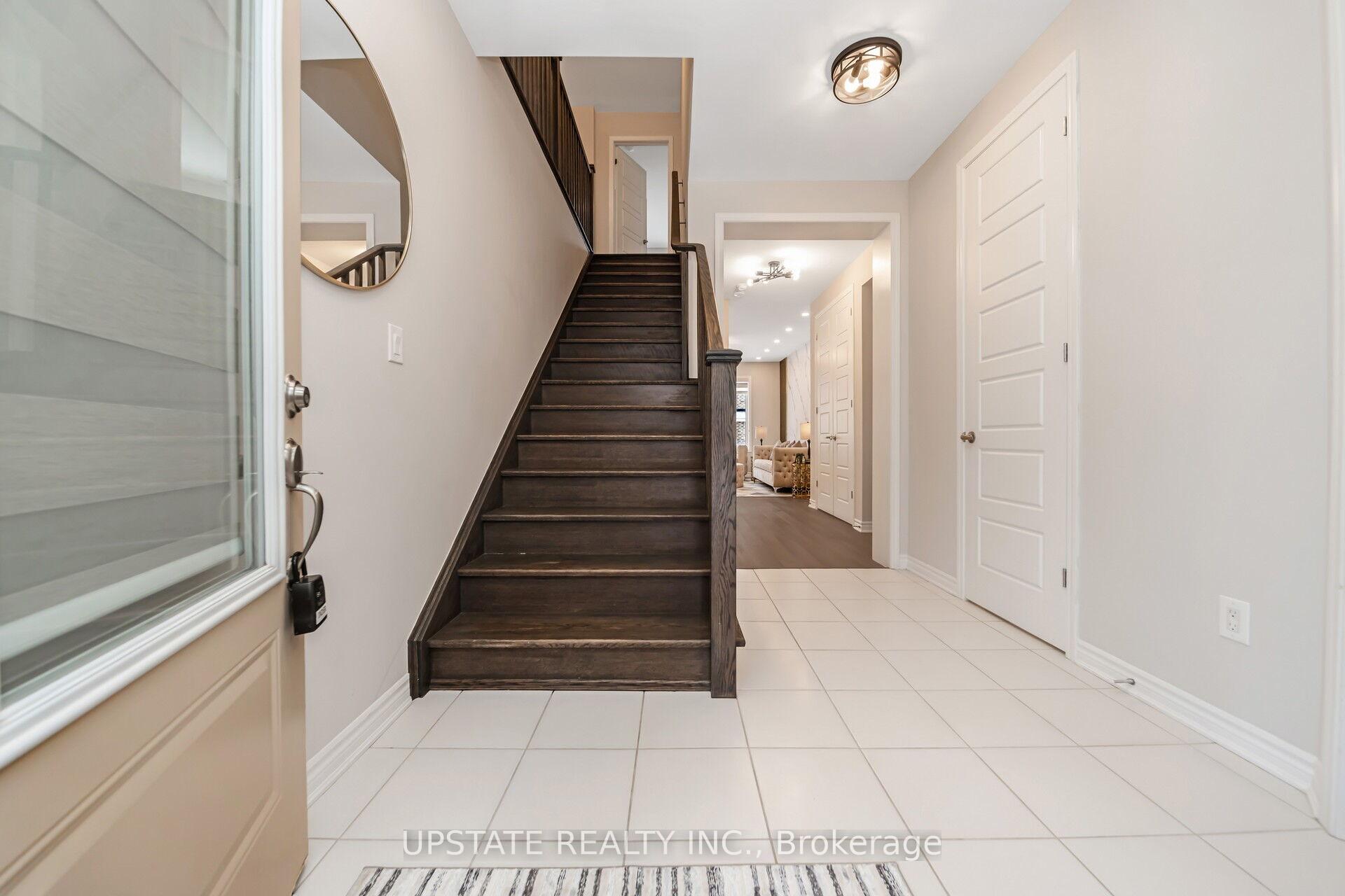 Photo 2 of 1570 Denison Place, Milton, Bowes — HOMEH