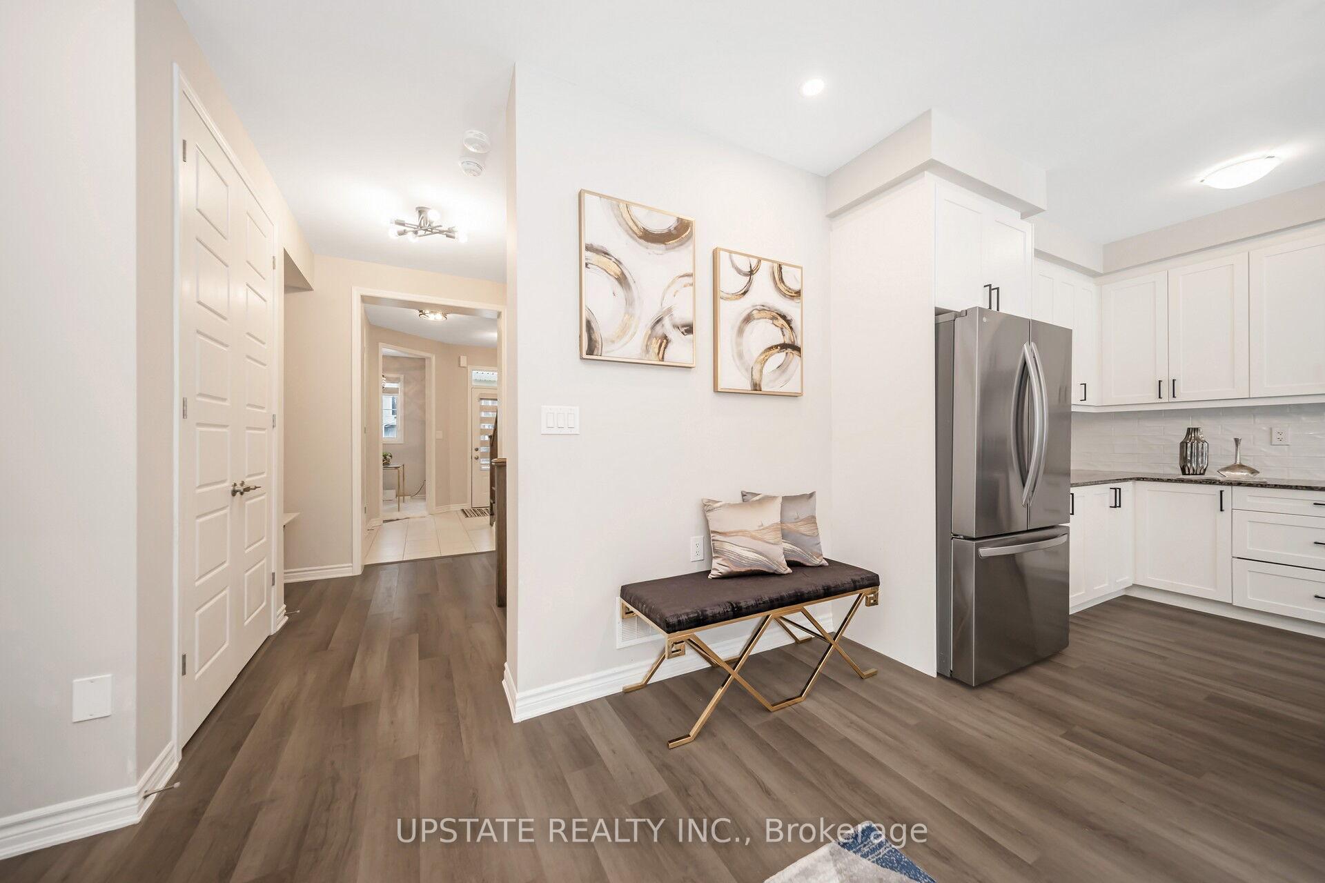 Photo 14 of 1570 Denison Place, Milton, Bowes — HOMEH