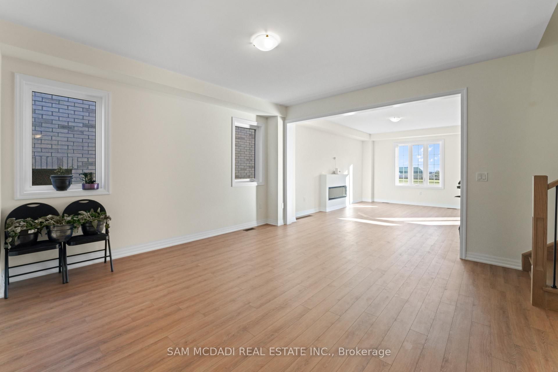 Photo 6 of 37 SOUTHBURY MANOR (Upper) Drive, Caledon, Bolton East — HOMEH
