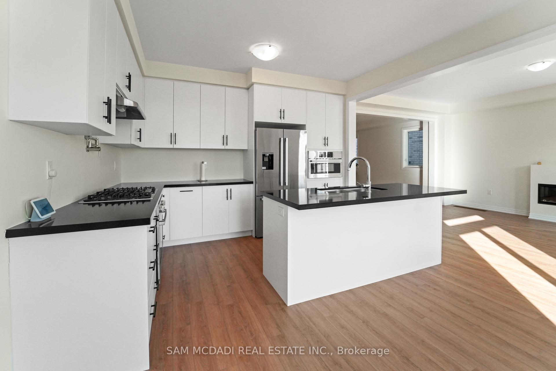 Photo 12 of 37 SOUTHBURY MANOR (Upper) Drive, Caledon, Bolton East — HOMEH