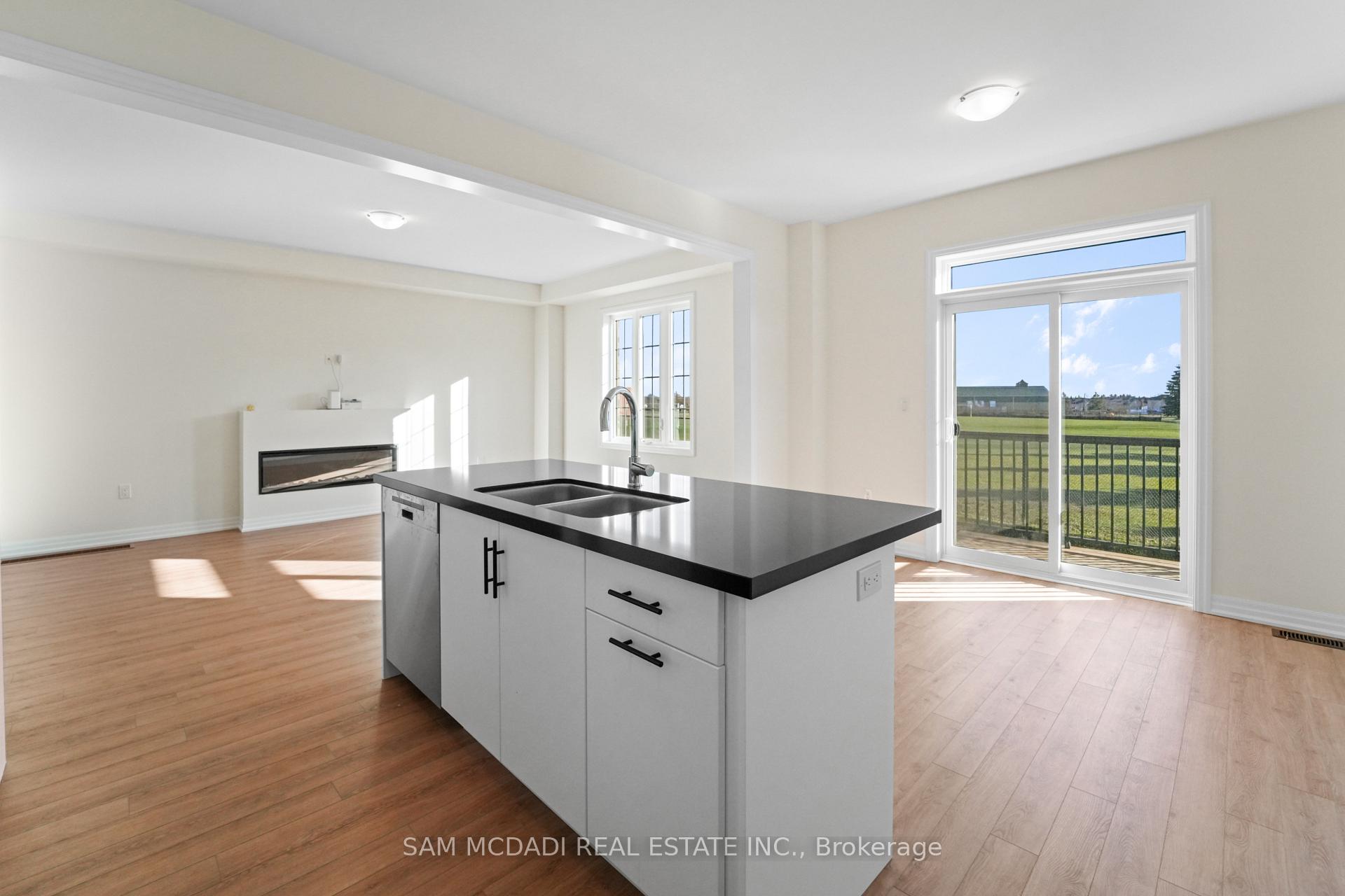 Photo 15 of 37 SOUTHBURY MANOR (Upper) Drive, Caledon, Bolton East — HOMEH