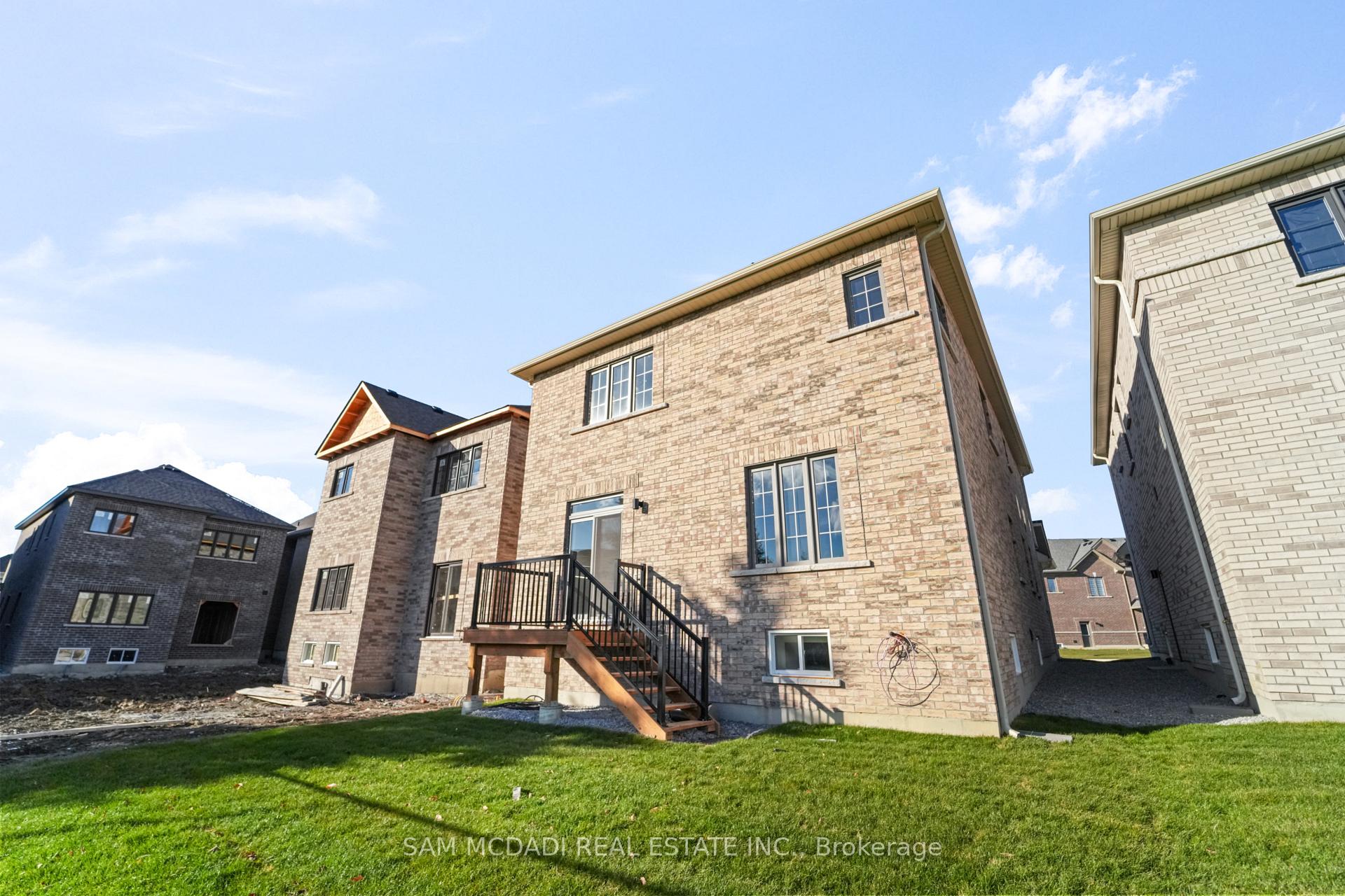 Photo 39 of 37 SOUTHBURY MANOR (Upper) Drive, Caledon, Bolton East — HOMEH