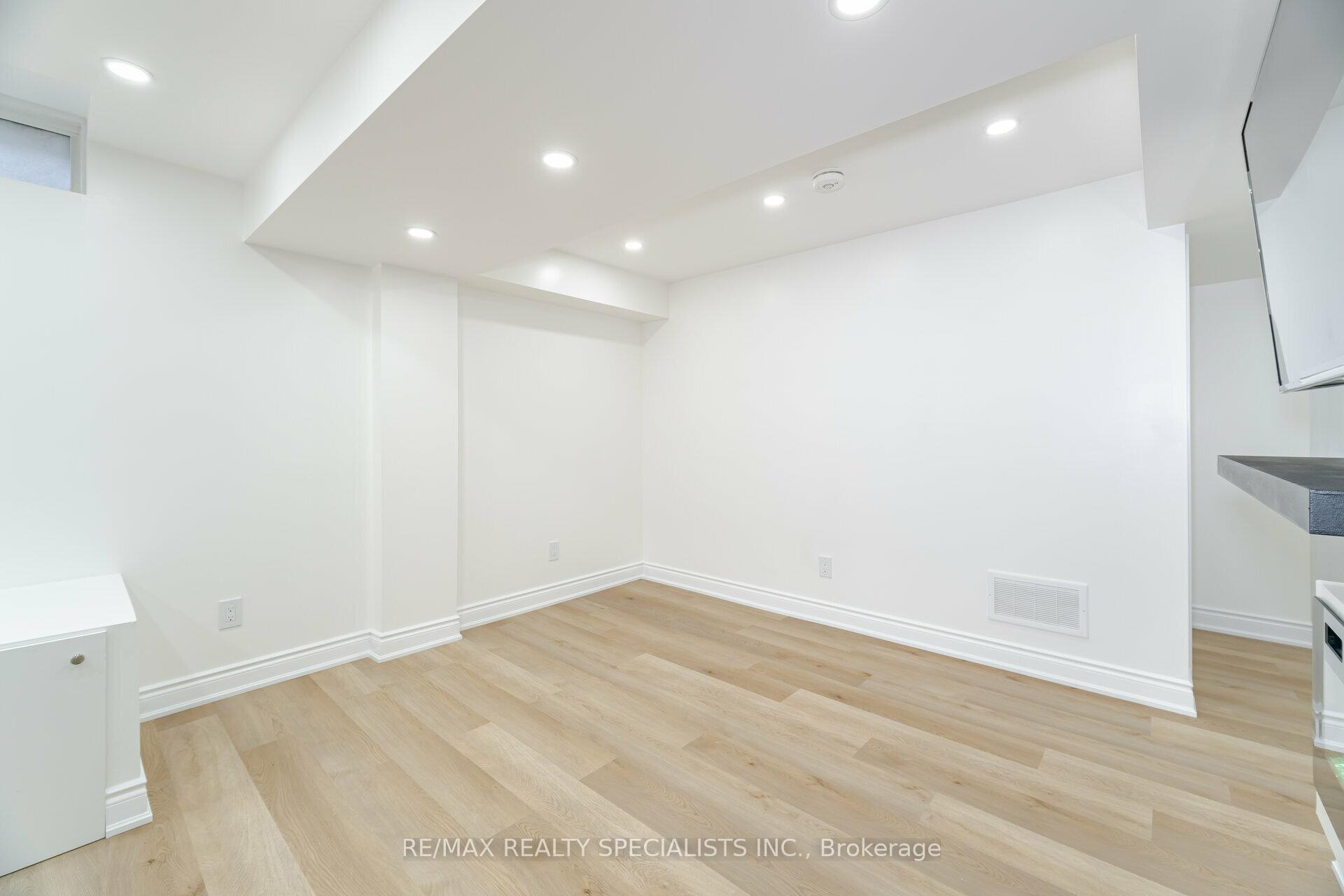 Photo 14 of Unit Bsmt, 190 Manly Lane, Milton, Dempsey — HOMEH