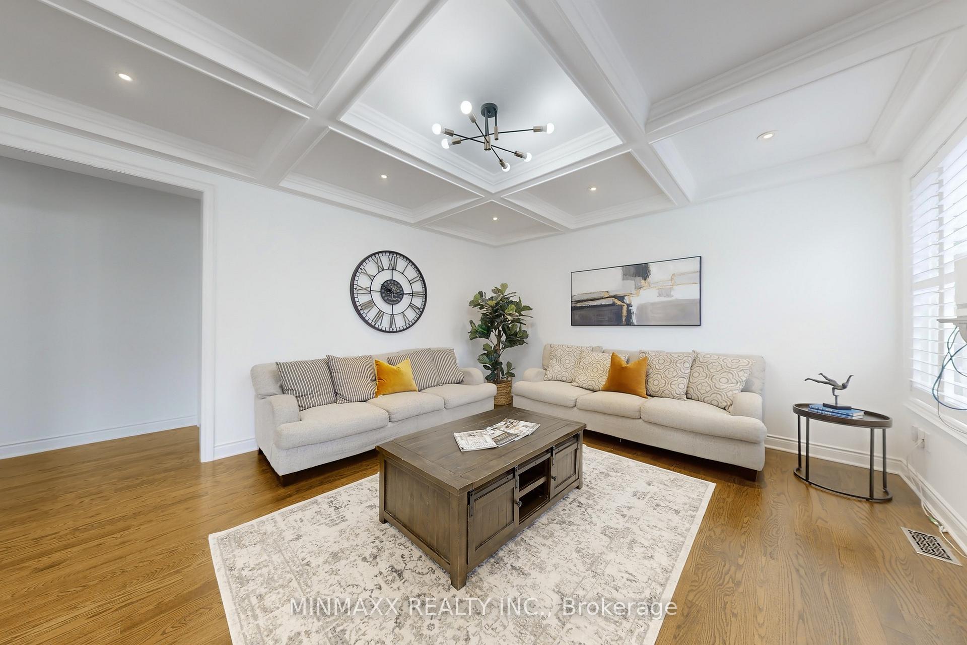 Photo 4 of 1360 Connaught Terrace, Milton, Ford — HOMEH