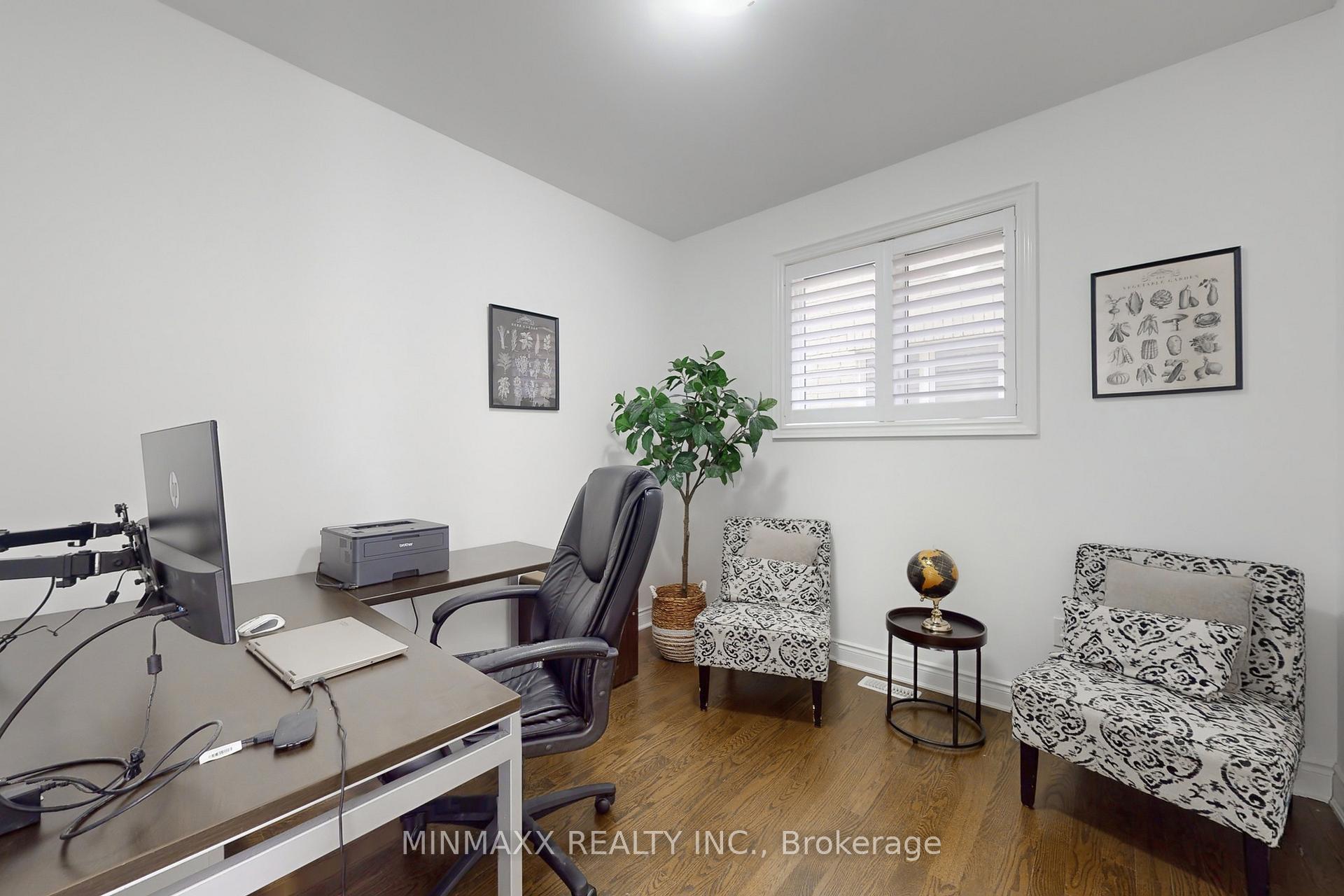 Photo 21 of 1360 Connaught Terrace, Milton, Ford — HOMEH