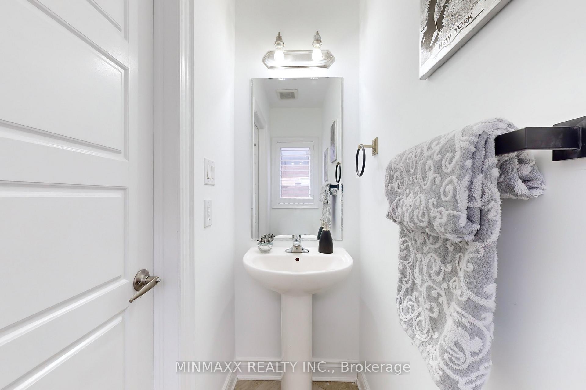 Photo 23 of 1360 Connaught Terrace, Milton, Ford — HOMEH