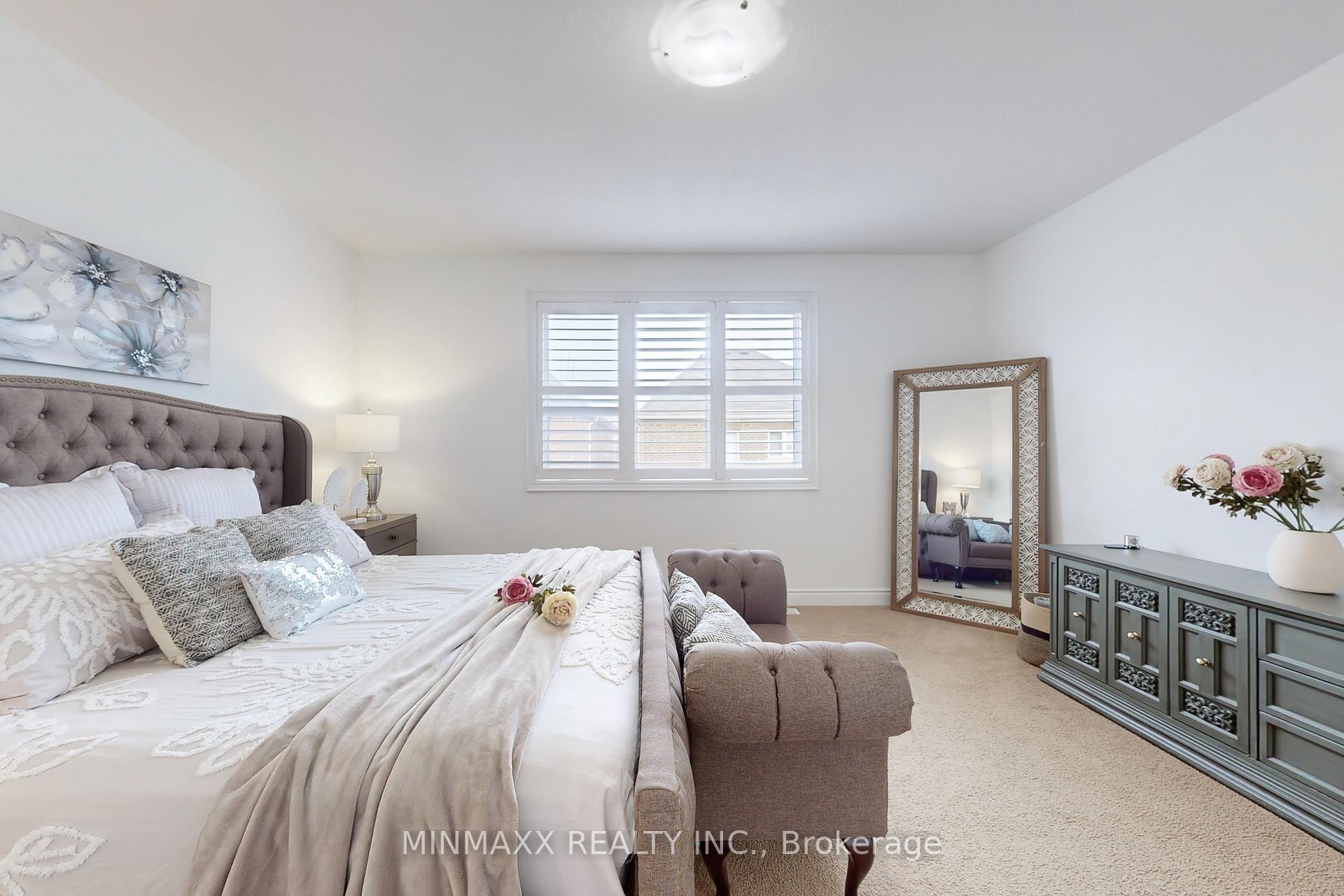 Photo 27 of 1360 Connaught Terrace, Milton, Ford — HOMEH