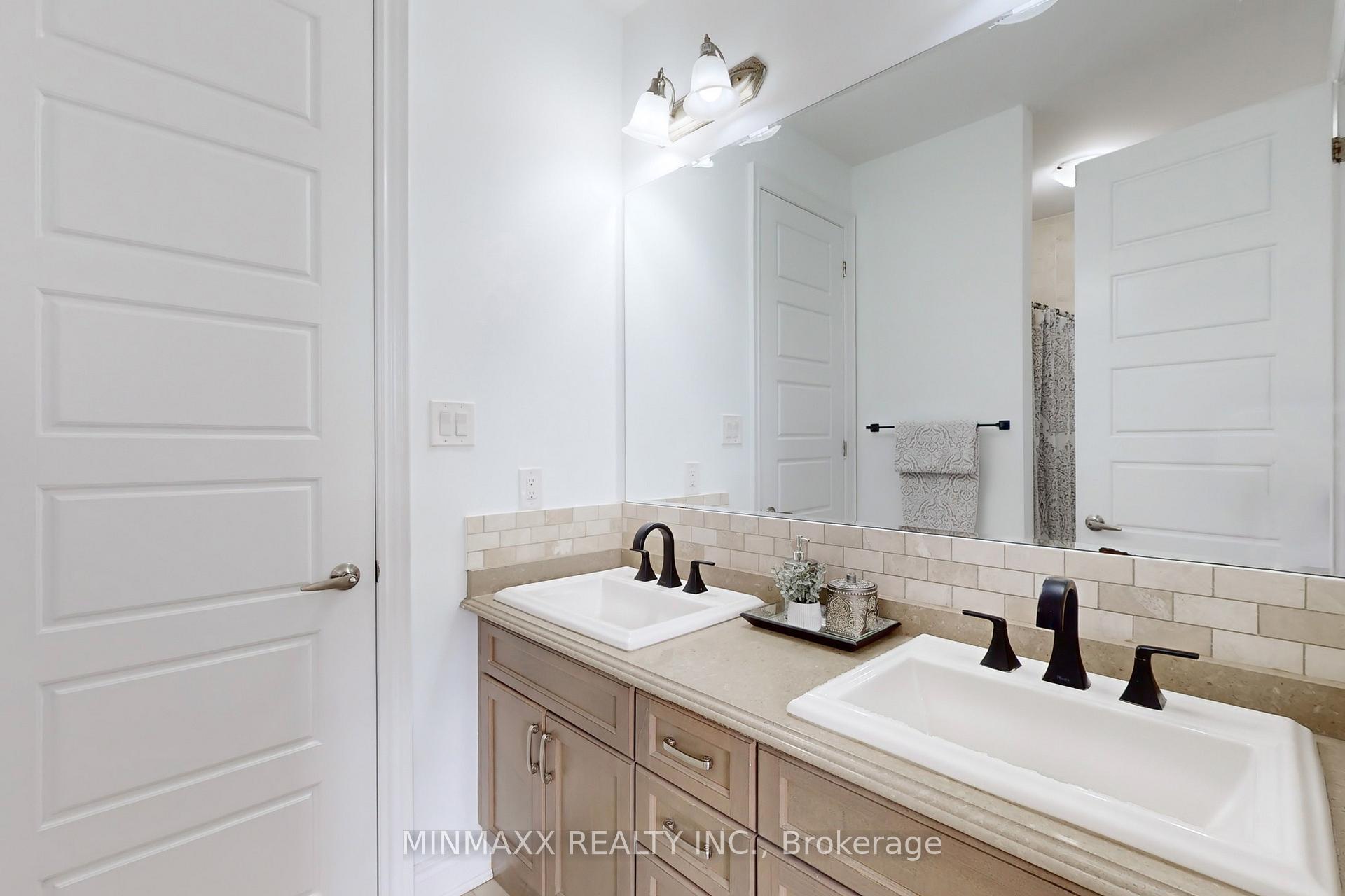 Photo 31 of 1360 Connaught Terrace, Milton, Ford — HOMEH