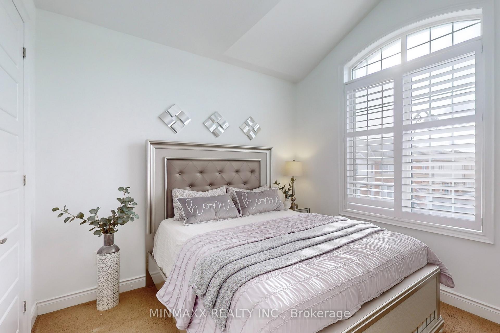 Photo 33 of 1360 Connaught Terrace, Milton, Ford — HOMEH