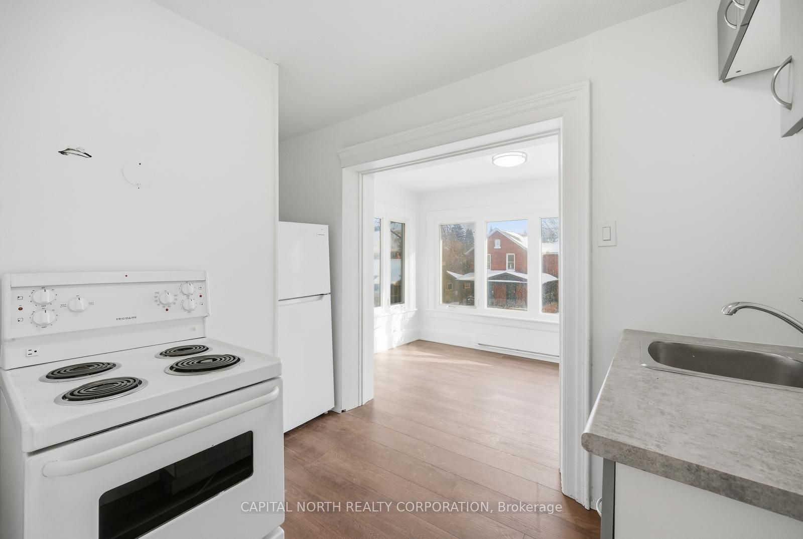 Photo 25 of Unit 1, 104 Wellington Street E, Aurora, Aurora Village — HOMEH