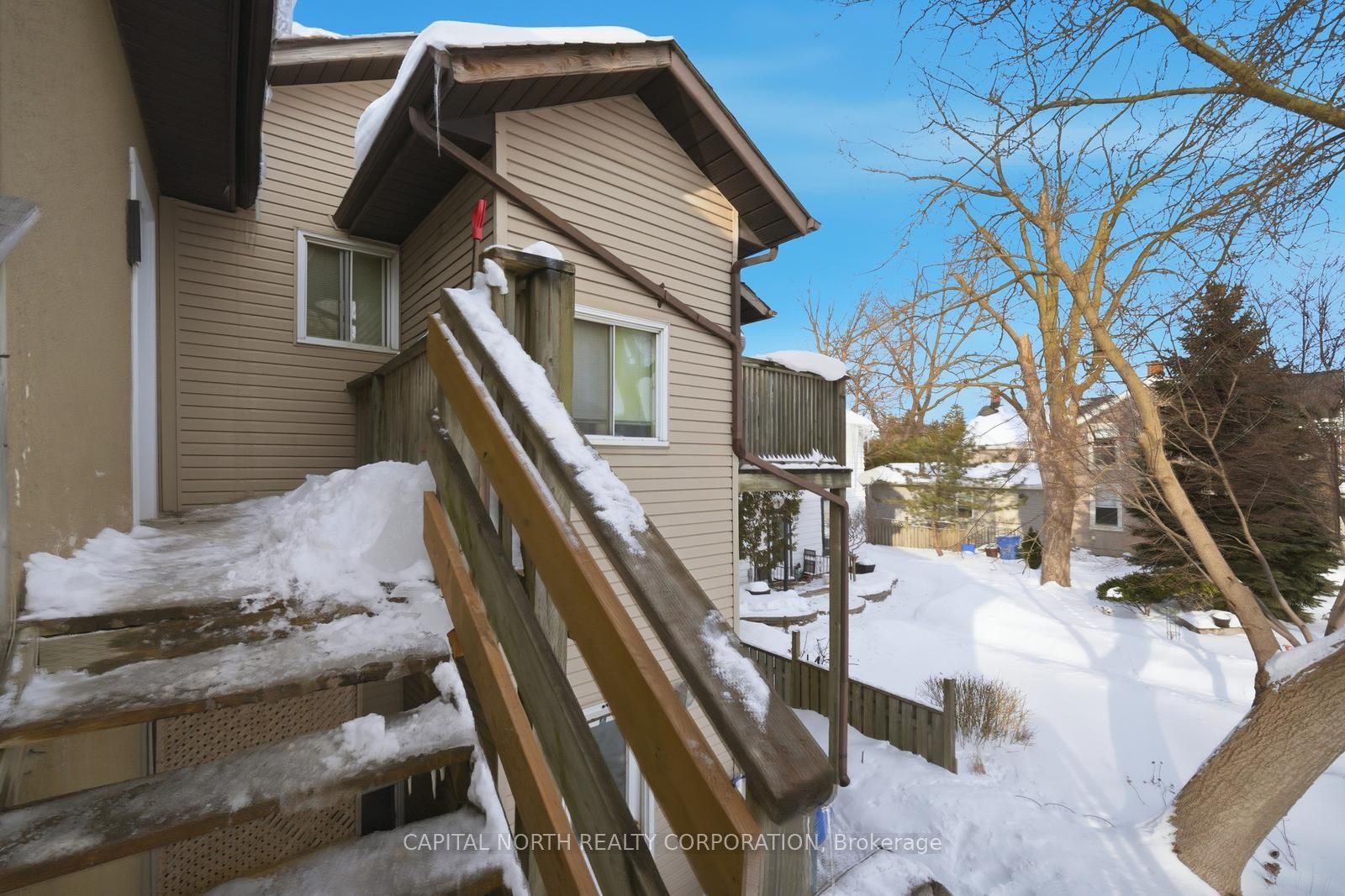 Photo 38 of Unit 1, 104 Wellington Street E, Aurora, Aurora Village — HOMEH