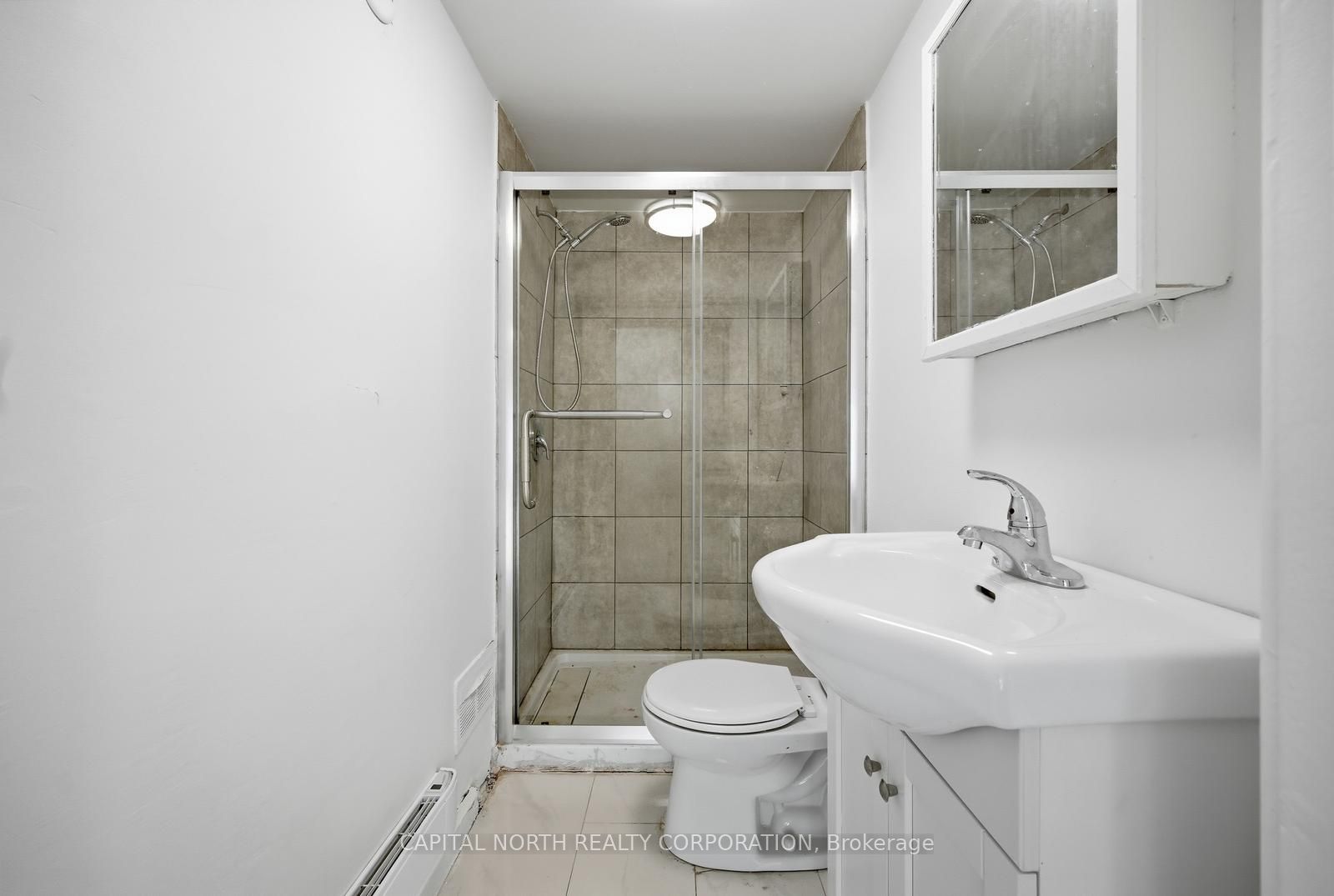 Photo 35 of Unit 1, 104 Wellington Street E, Aurora, Aurora Village — HOMEH