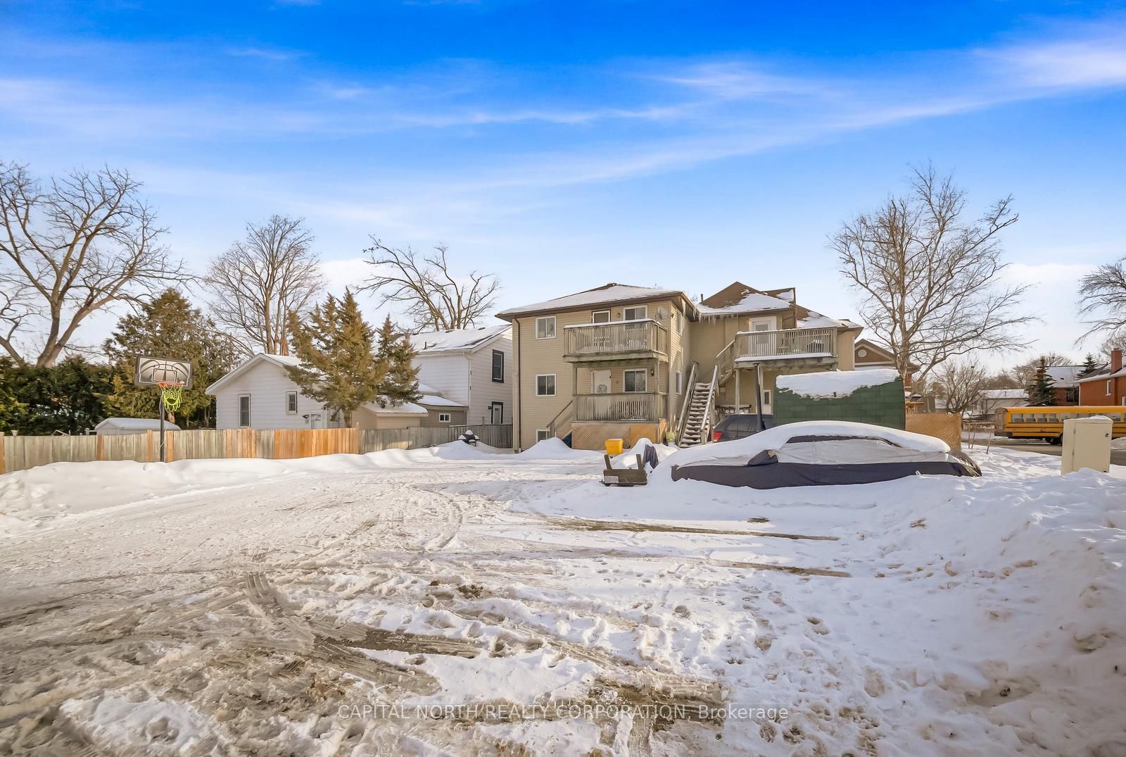 Photo 40 of Unit 1, 104 Wellington Street E, Aurora, Aurora Village — HOMEH