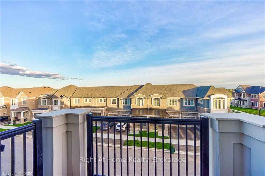 Photo 2 of 1819 Thames Circle, Milton, Bowes — HOMEH