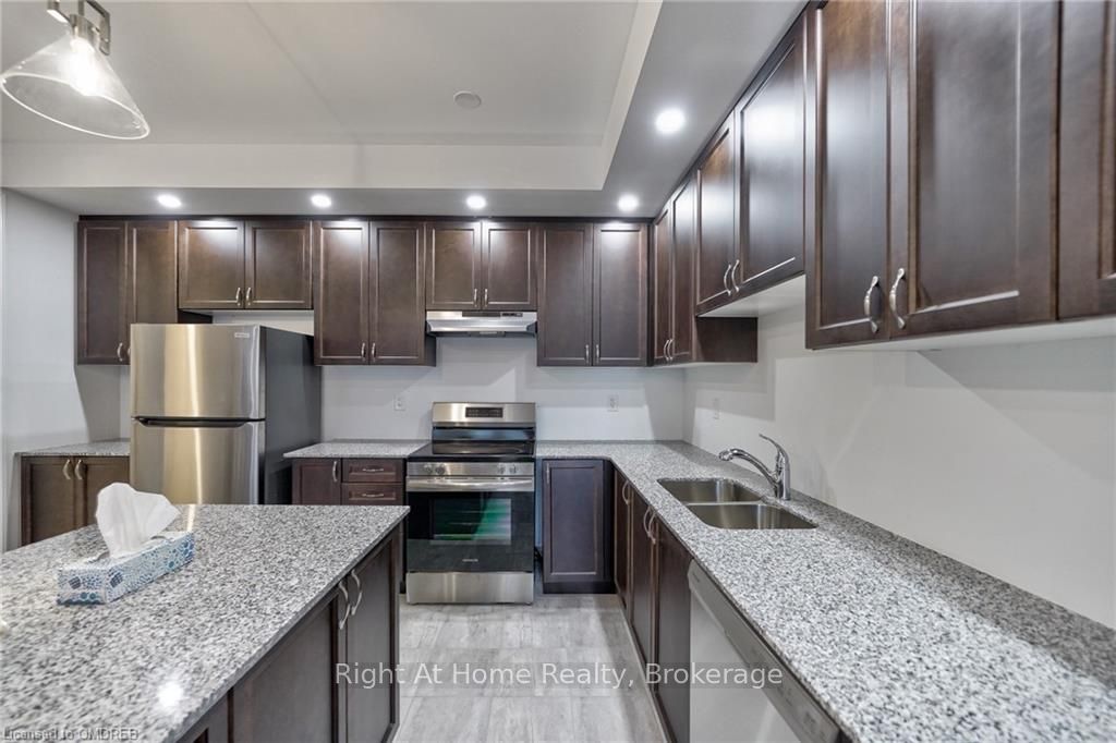 Photo 12 of 1819 Thames Circle, Milton, Bowes — HOMEH