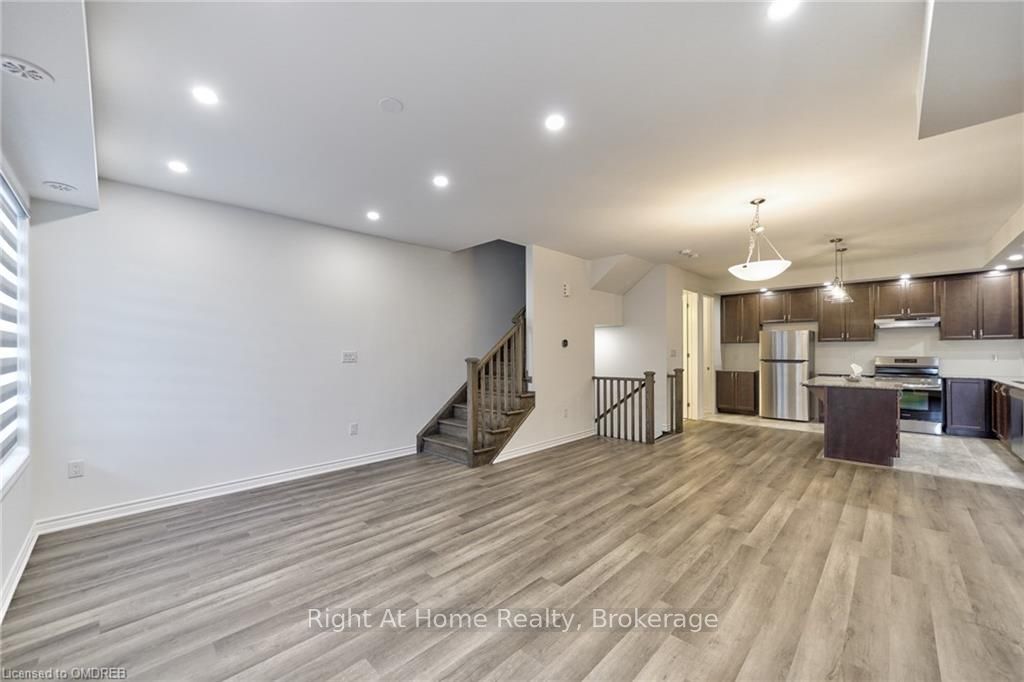 Photo 18 of 1819 Thames Circle, Milton, Bowes — HOMEH