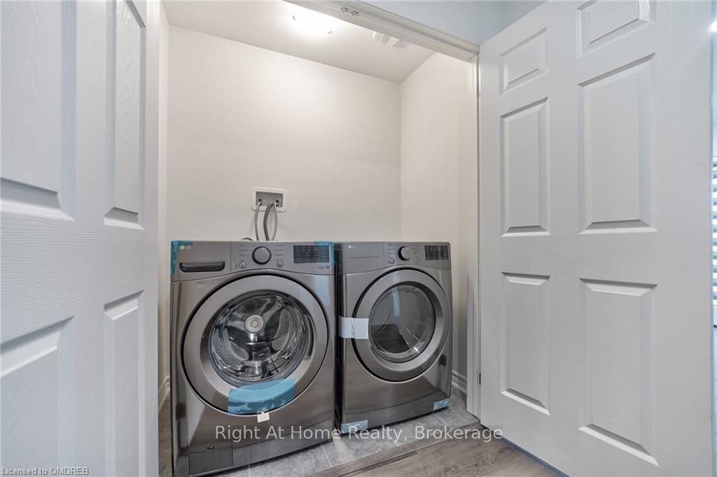 Photo 21 of 1819 Thames Circle, Milton, Bowes — HOMEH