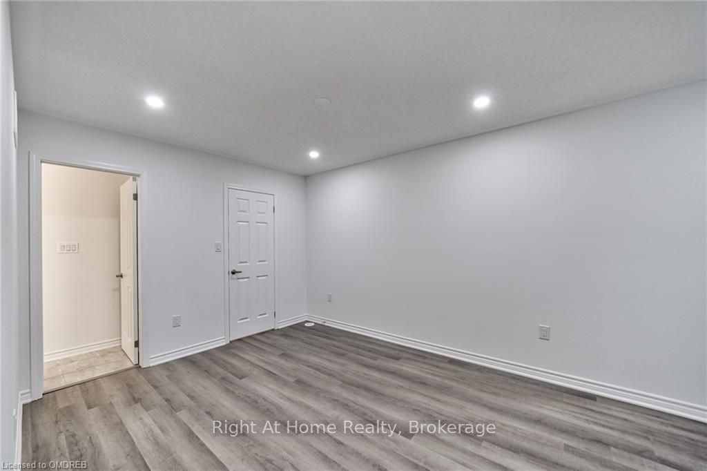 Photo 25 of 1819 Thames Circle, Milton, Bowes — HOMEH