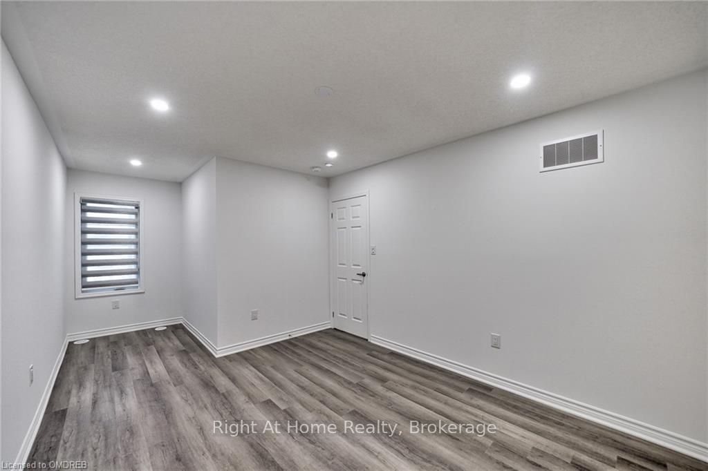 Photo 27 of 1819 Thames Circle, Milton, Bowes — HOMEH