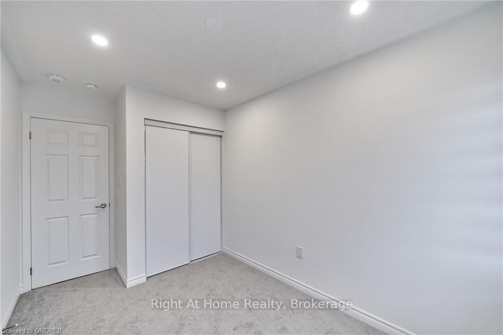 Photo 31 of 1819 Thames Circle, Milton, Bowes — HOMEH