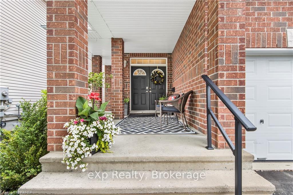 Photo 5 of 397 Cavendish Crescent, Kingston, City Northwest — HOMEH
