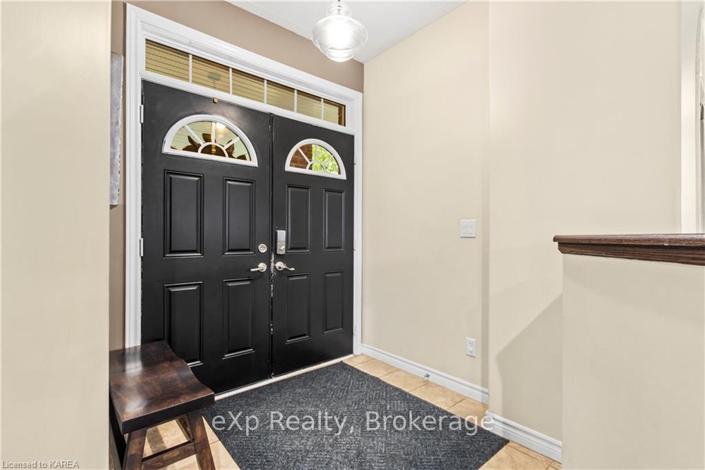 Photo 6 of 397 Cavendish Crescent, Kingston, City Northwest — HOMEH