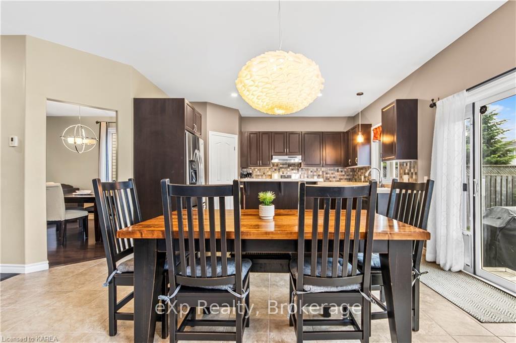 Photo 14 of 397 Cavendish Crescent, Kingston, City Northwest — HOMEH