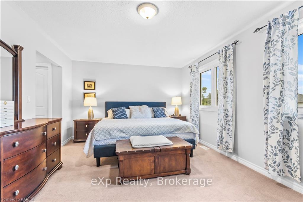 Photo 22 of 397 Cavendish Crescent, Kingston, City Northwest — HOMEH