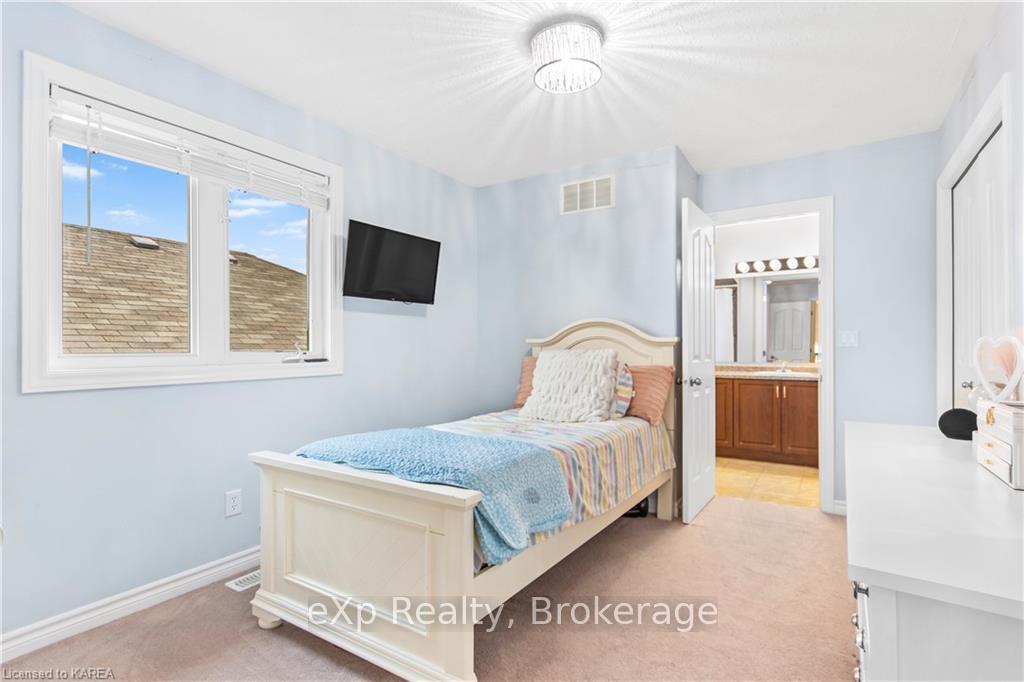 Photo 27 of 397 Cavendish Crescent, Kingston, City Northwest — HOMEH