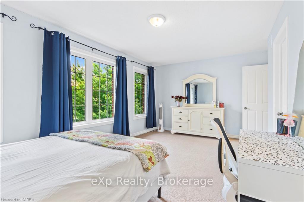 Photo 34 of 397 Cavendish Crescent, Kingston, City Northwest — HOMEH