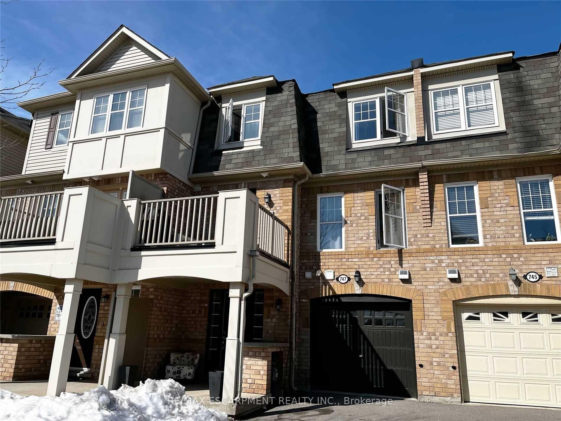 Front of 747 Challinor Terrace