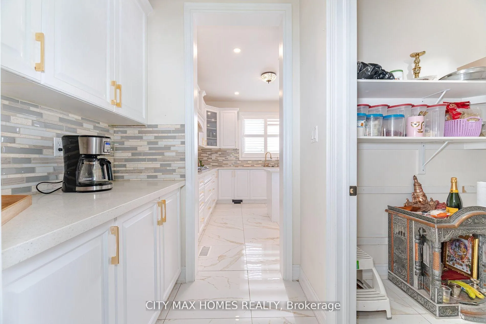 Photo 15 of 57 Beacon Hill Drive, Brampton, Credit Valley — HOMEH