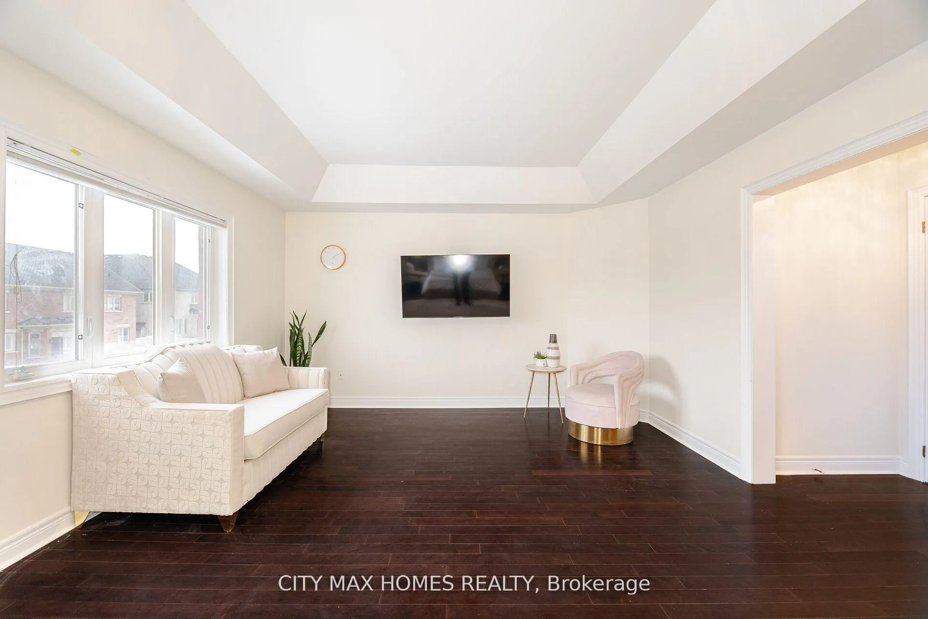 Photo 26 of 57 Beacon Hill Drive, Brampton, Credit Valley — HOMEH