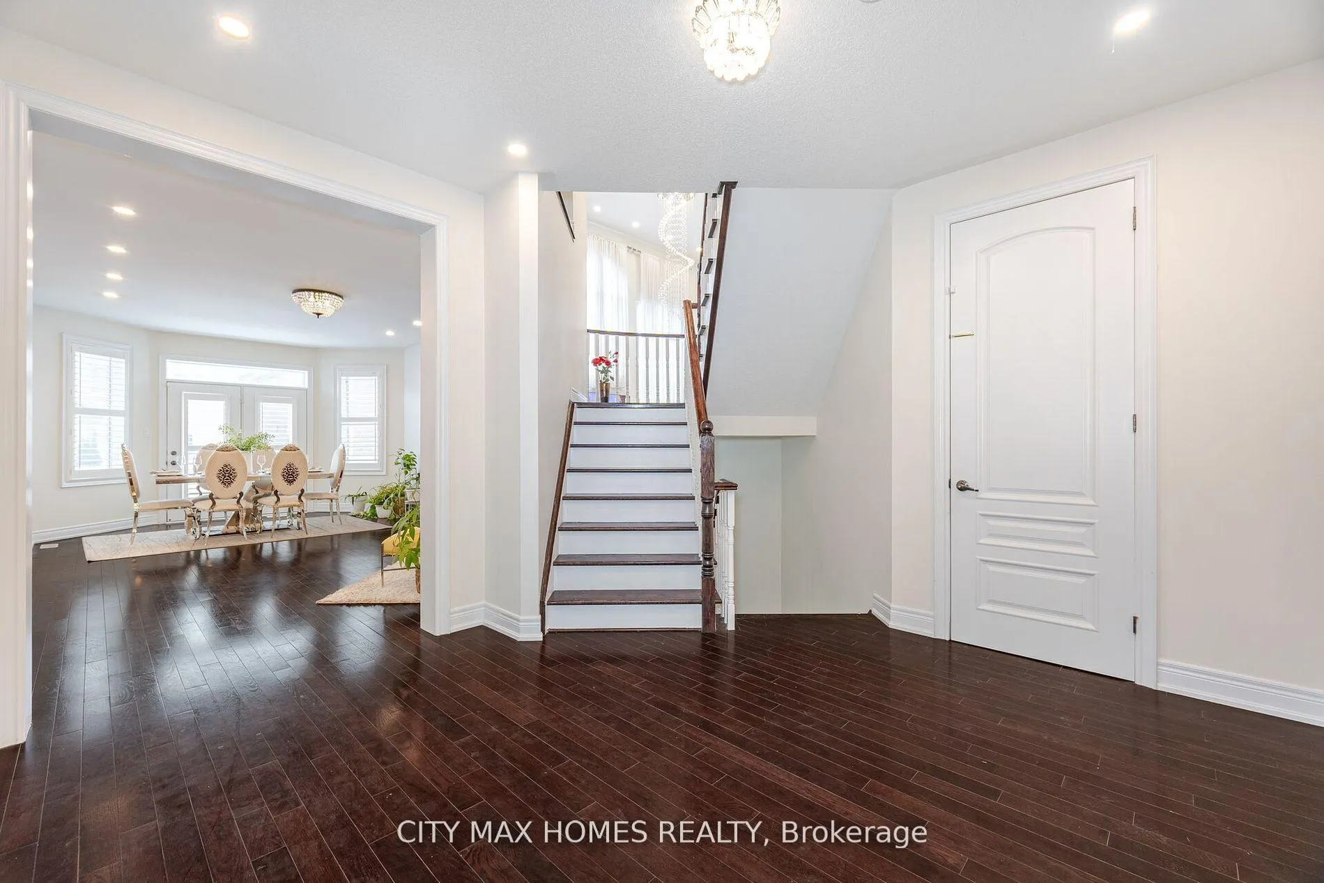 Photo 33 of 57 Beacon Hill Drive, Brampton, Credit Valley — HOMEH