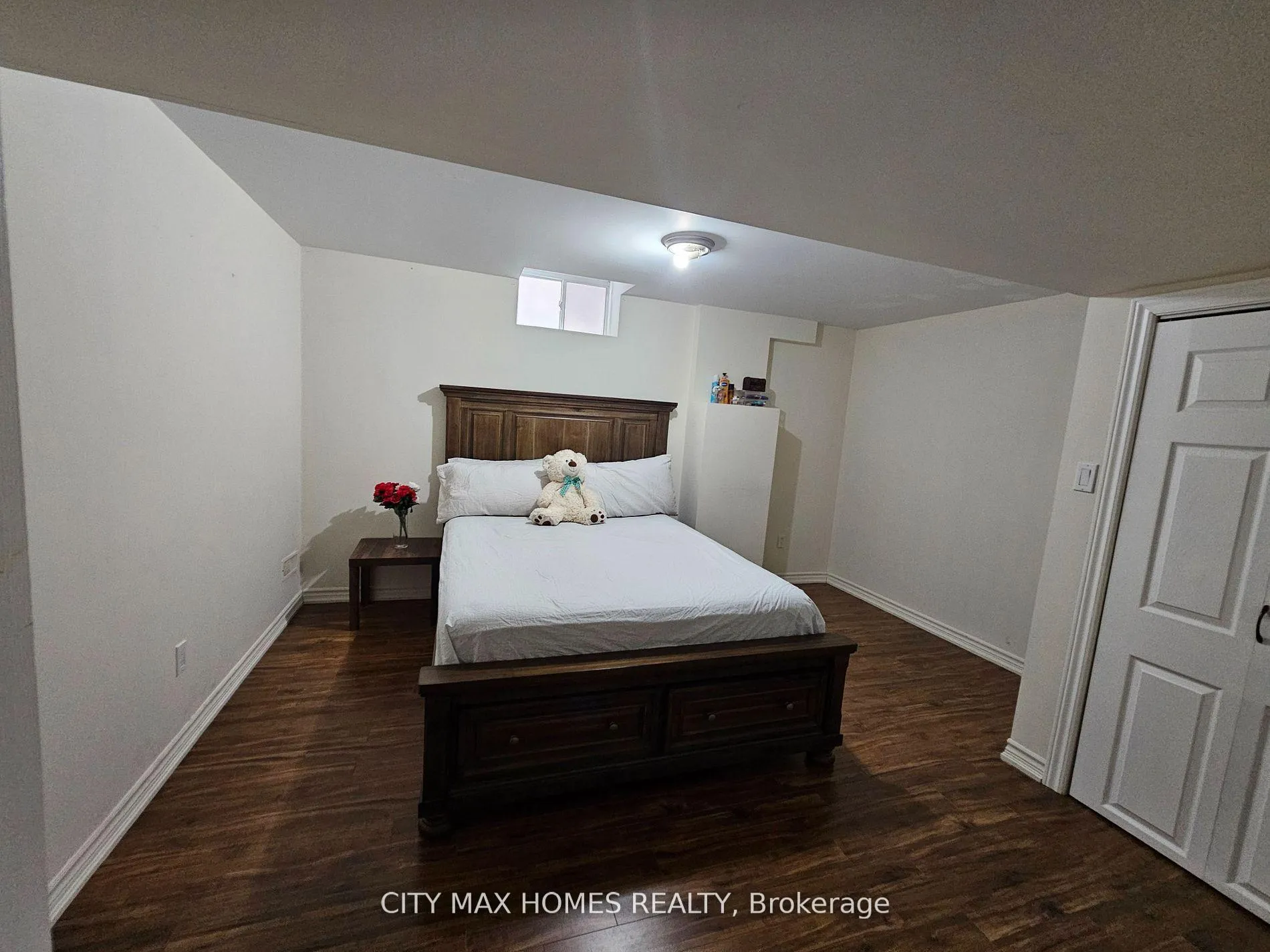 Photo 41 of 57 Beacon Hill Drive, Brampton, Credit Valley — HOMEH