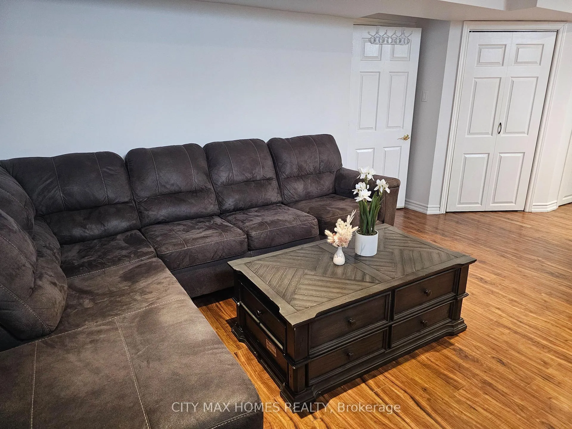 Photo 42 of 57 Beacon Hill Drive, Brampton, Credit Valley — HOMEH