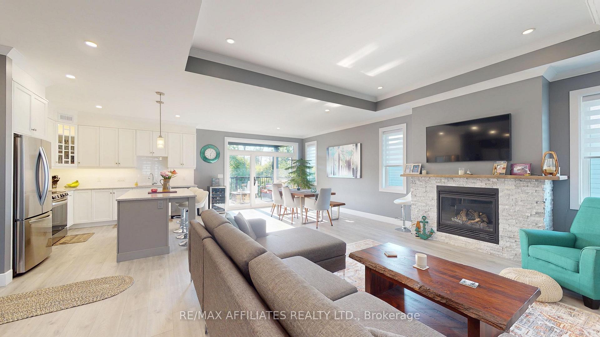 Photo 5 of 1066 Shearer Drive, Brockville — HOMEH