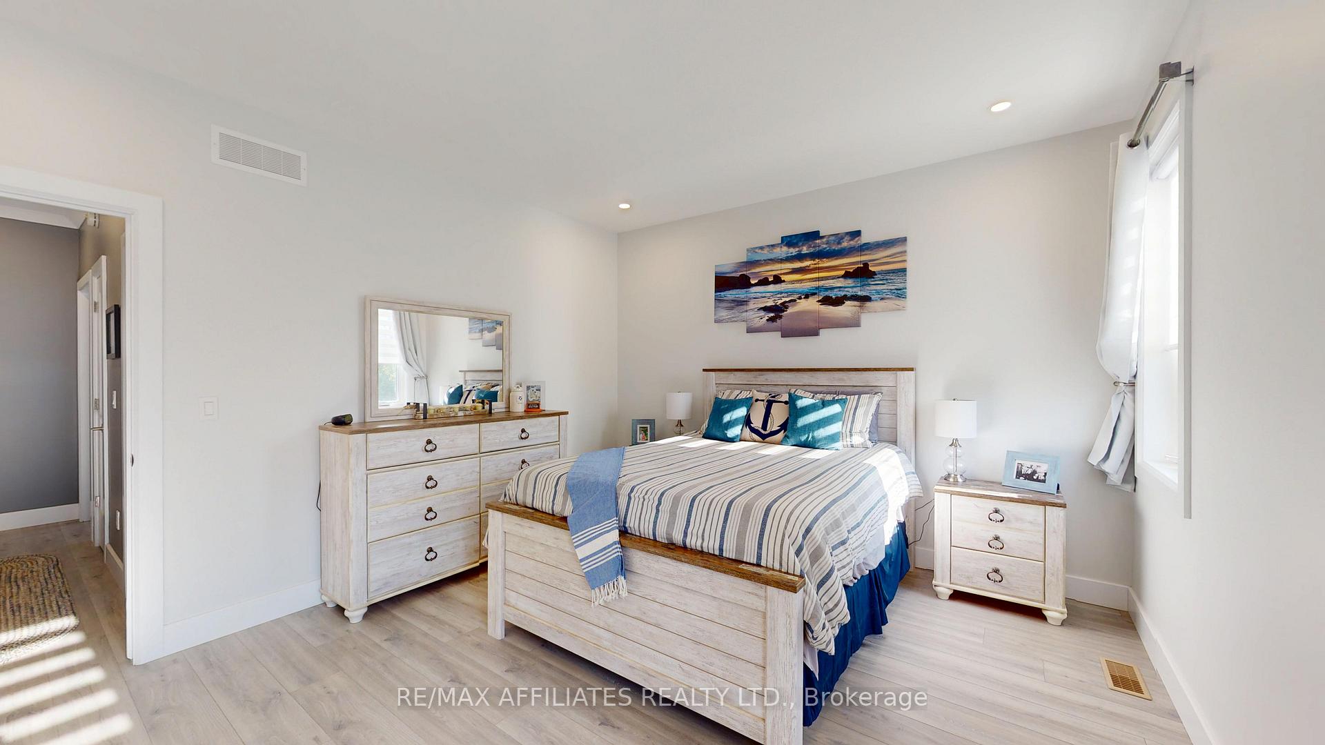 Photo 19 of 1066 Shearer Drive, Brockville — HOMEH