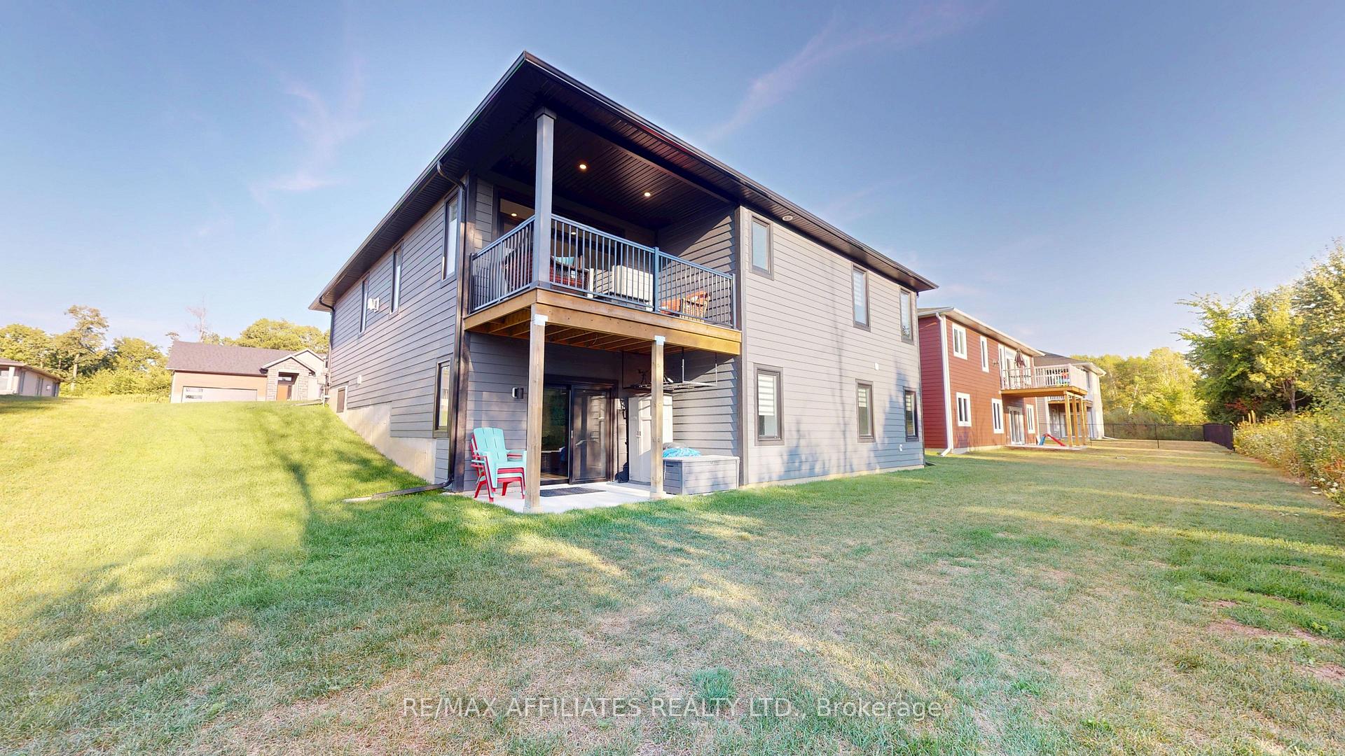 Photo 31 of 1066 Shearer Drive, Brockville — HOMEH
