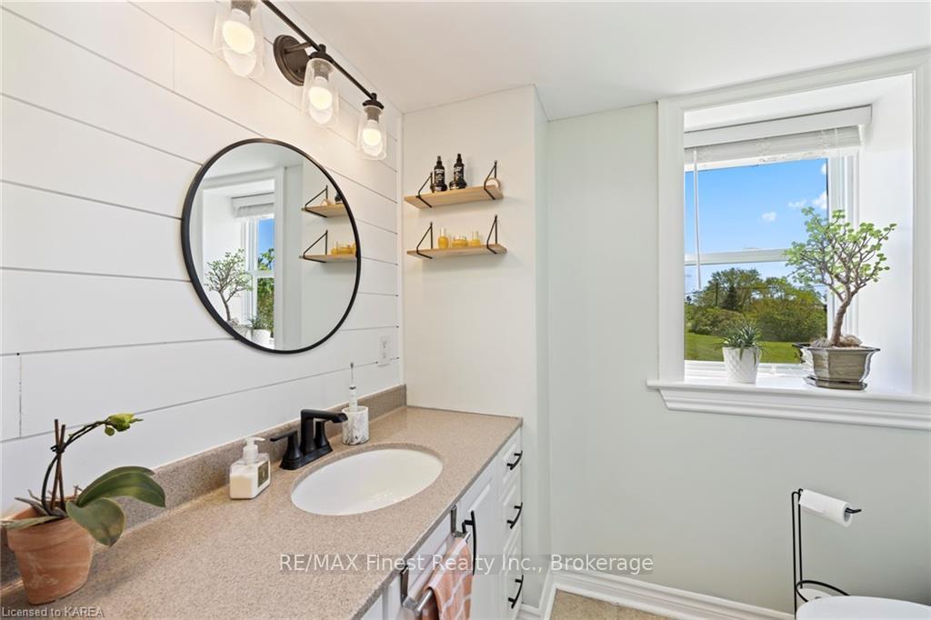 Photo 8 of 2232 Woodburn Road, Kingston, City North of 401 — HOMEH