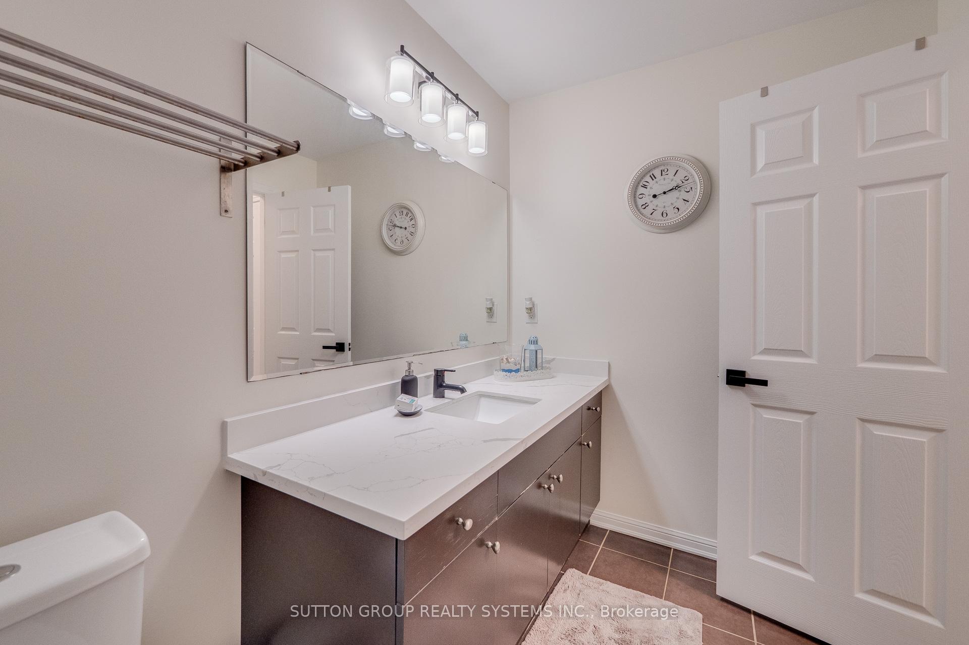 Photo 30 of 299 Mortimer Crescent, Milton, Harrison — HOMEH