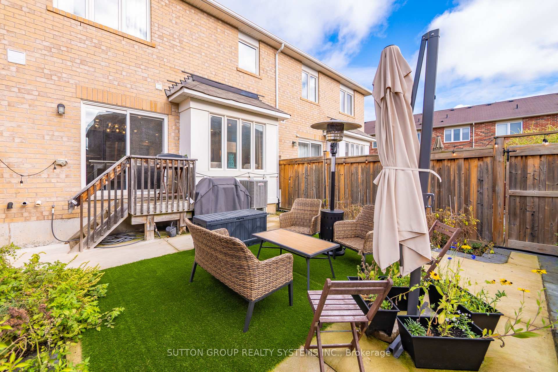 Photo 35 of 299 Mortimer Crescent, Milton, Harrison — HOMEH
