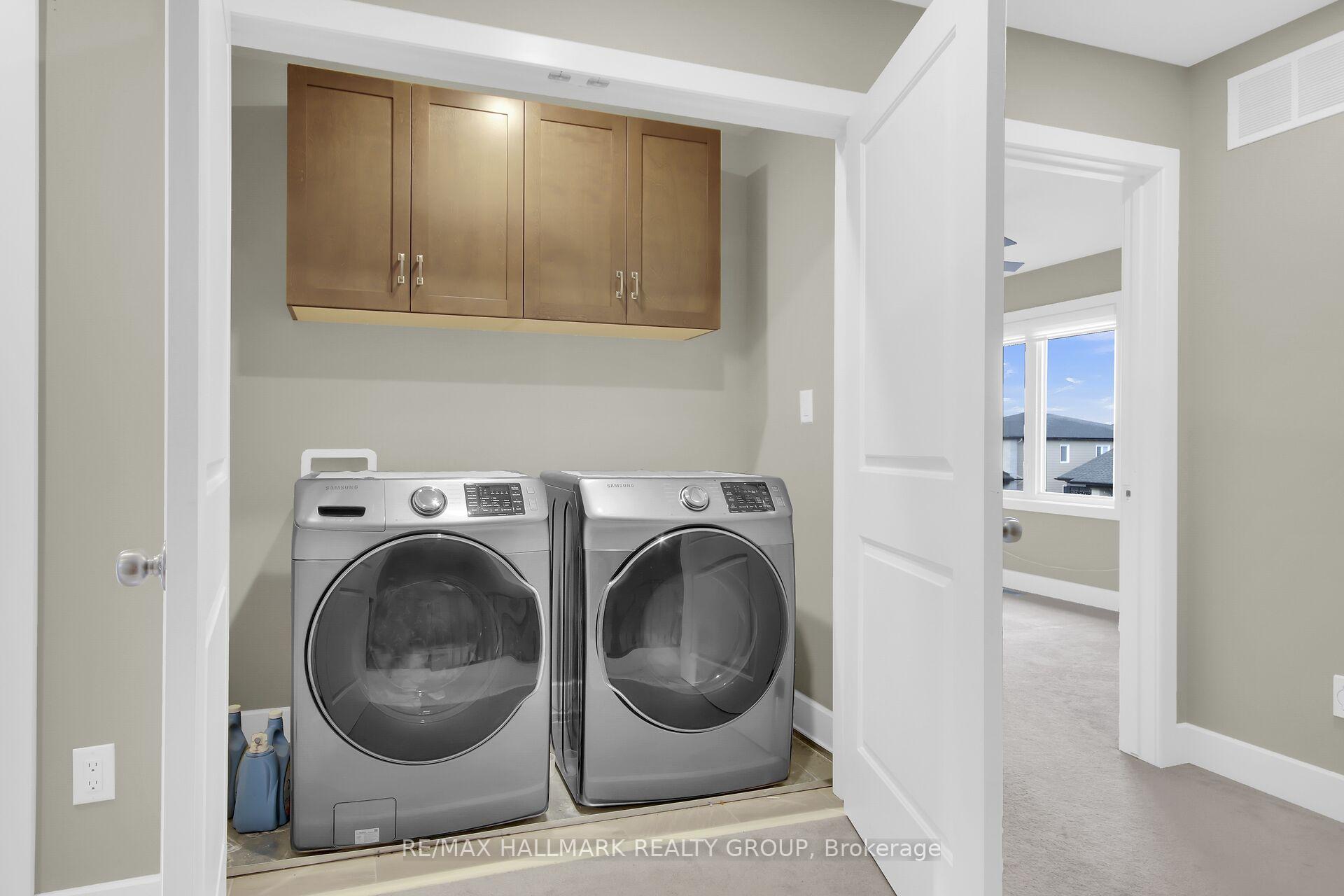 Photo 18 of 77 Axel Crescent, Ottawa, Kanata - Emerald Meadows/Trailwest — HOMEH