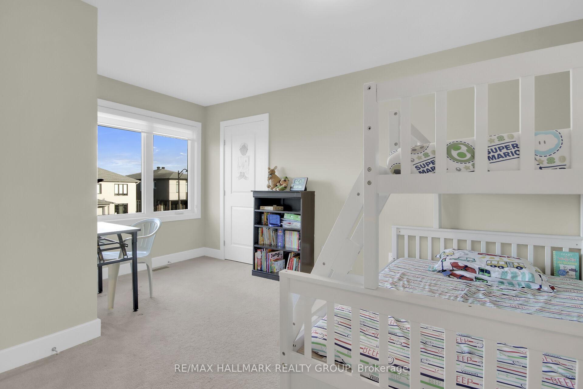 Photo 21 of 77 Axel Crescent, Ottawa, Kanata - Emerald Meadows/Trailwest — HOMEH