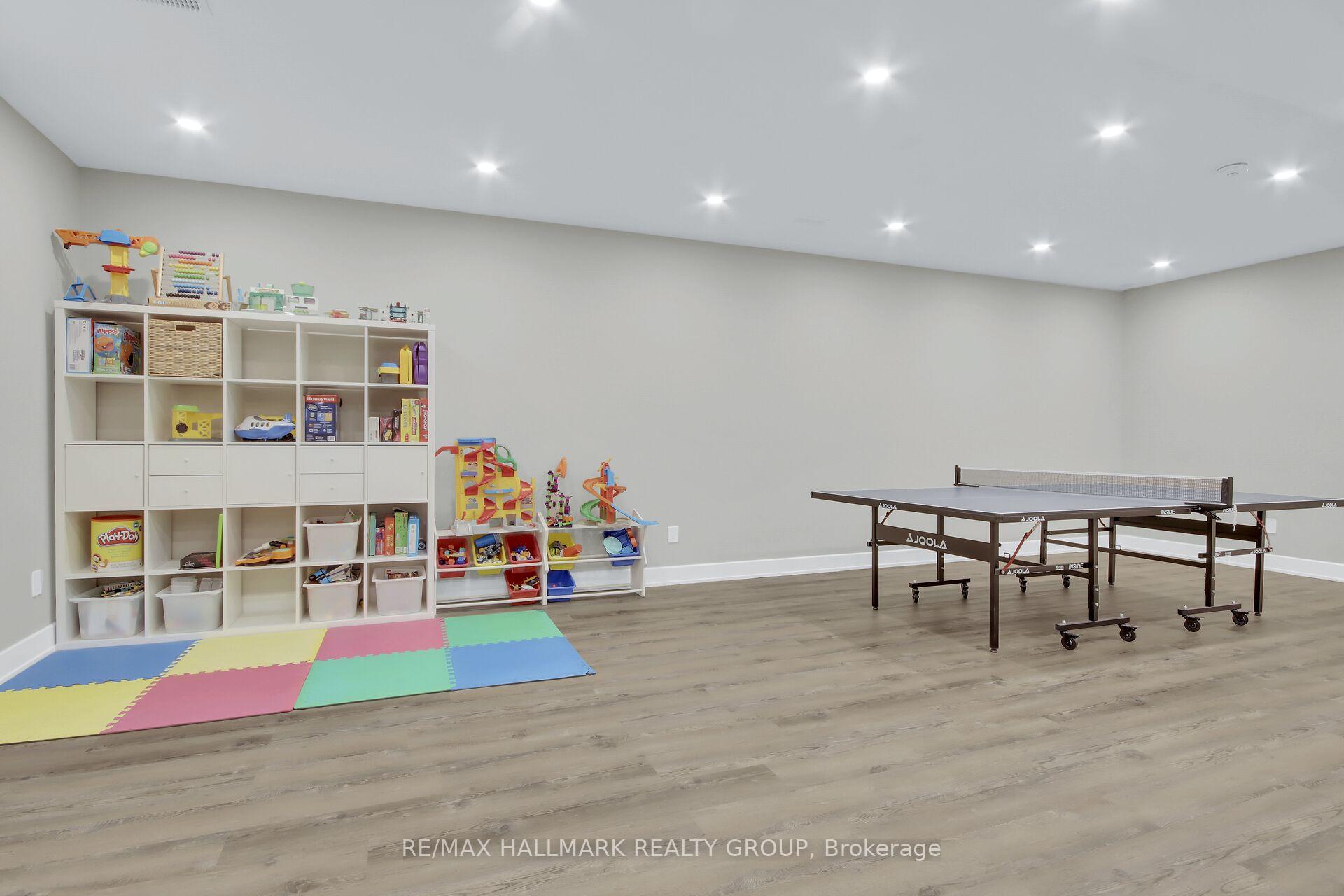 Photo 25 of 77 Axel Crescent, Ottawa, Kanata - Emerald Meadows/Trailwest — HOMEH