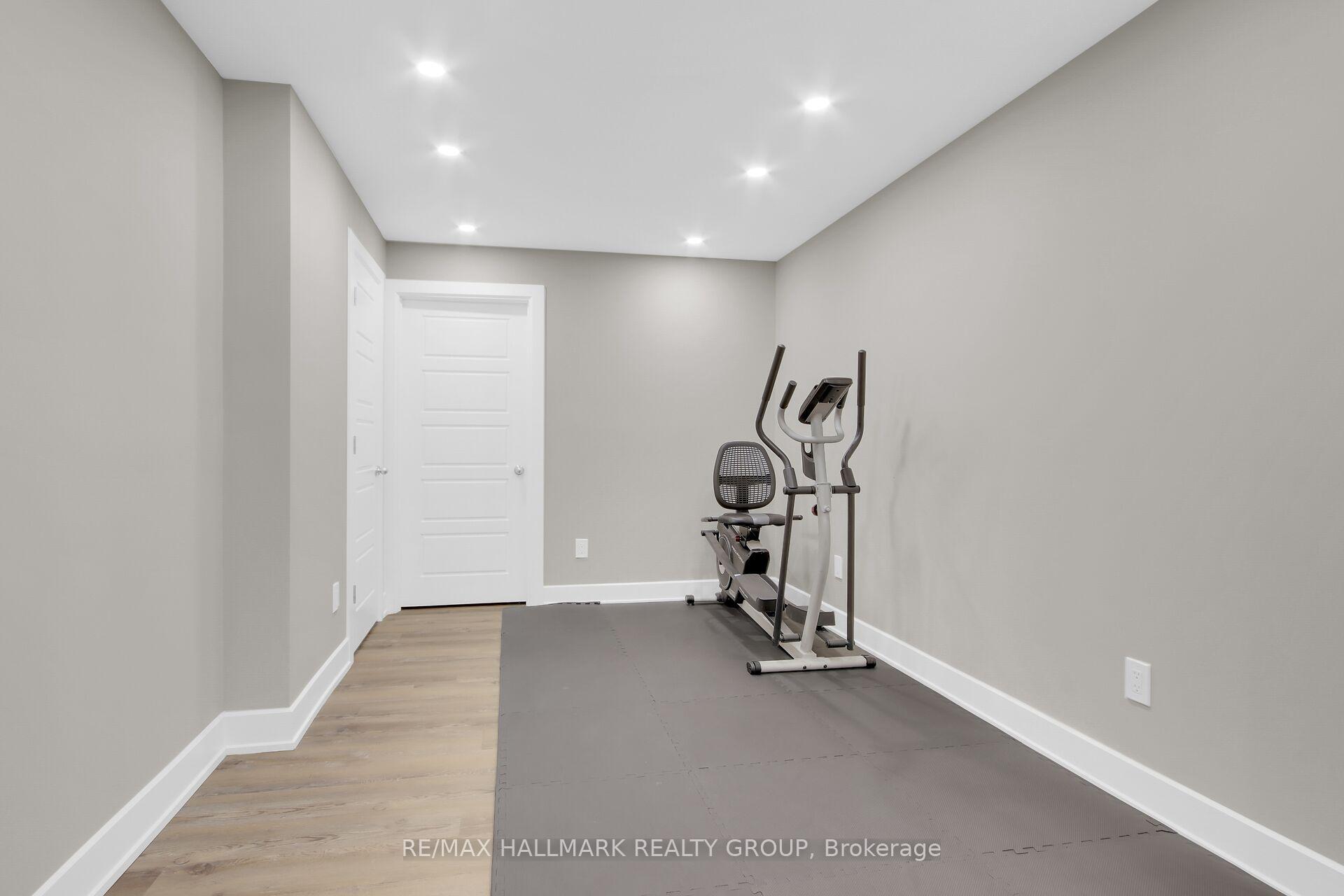 Photo 27 of 77 Axel Crescent, Ottawa, Kanata - Emerald Meadows/Trailwest — HOMEH