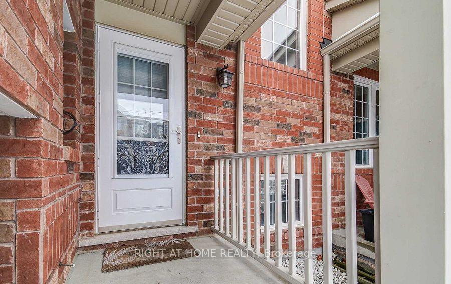 Photo 2 of 288 Woodley Crescent, Milton, Willmott — HOMEH