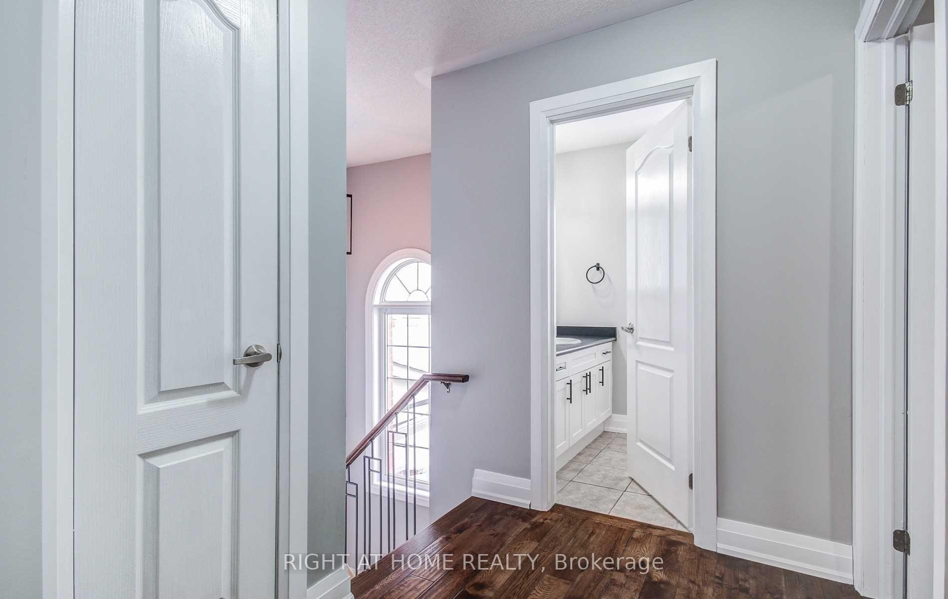 Photo 32 of 288 Woodley Crescent, Milton, Willmott — HOMEH