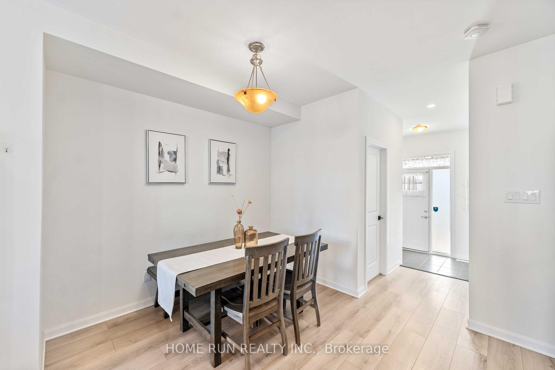 Photo 3 of 235 Clonrush Way, Ottawa, Kanata - Kanata Lakes/Heritage Hills — HOMEH