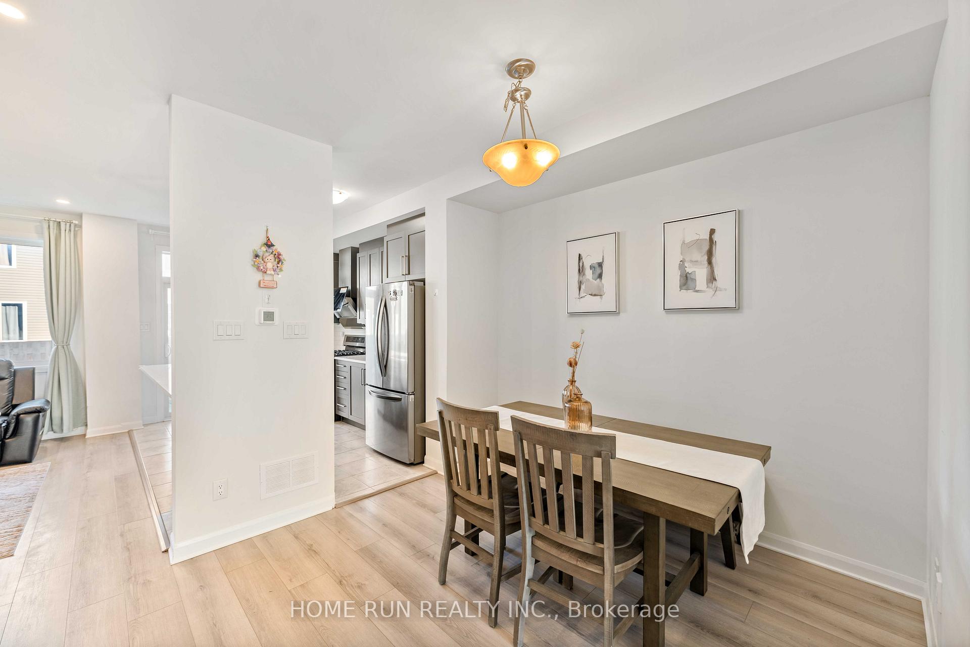Photo 4 of 235 Clonrush Way, Ottawa, Kanata - Kanata Lakes/Heritage Hills — HOMEH